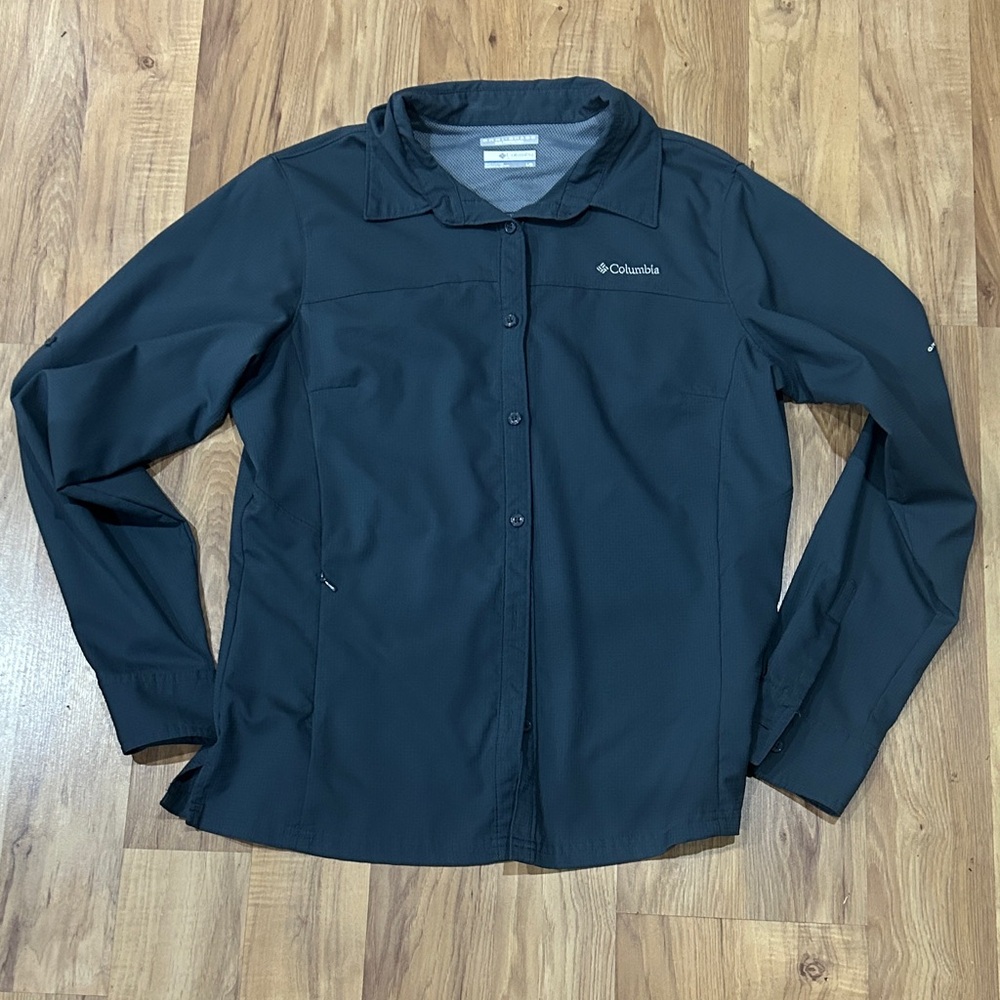 Columbia Blue Omni-Shade Women’s Button Down Shirt